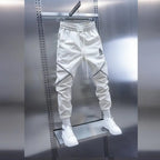 Men's streetwear cargo pants with relaxed fit and multiple cargo pockets