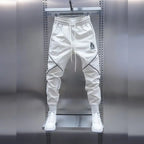 Men's streetwear cargo pants with relaxed fit and multiple cargo pockets